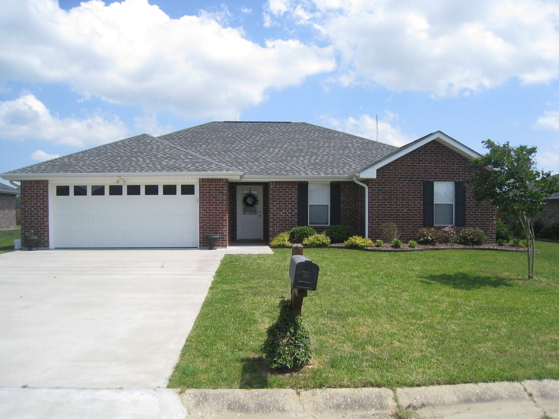 Primary Photo - Open Floor Plan