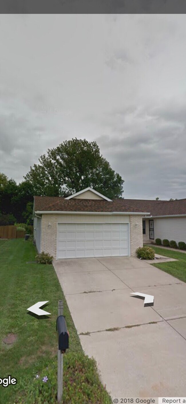 Building Photo - 5220 Deerwood Lk