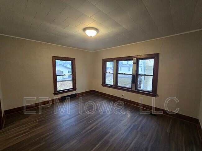 Foto del edificio - 312 Baltimore St