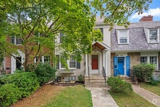 Building Photo - 1711 37th St NW