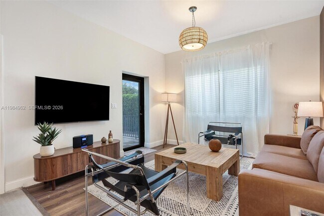 Foto del edificio - 920 SW 9th St
