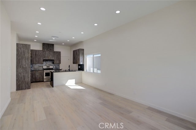 Foto del edificio - 10922 Garden Grove Ave