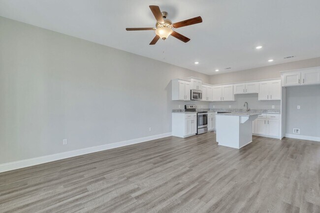 Foto del edificio - 697 Coley Boyd Rd