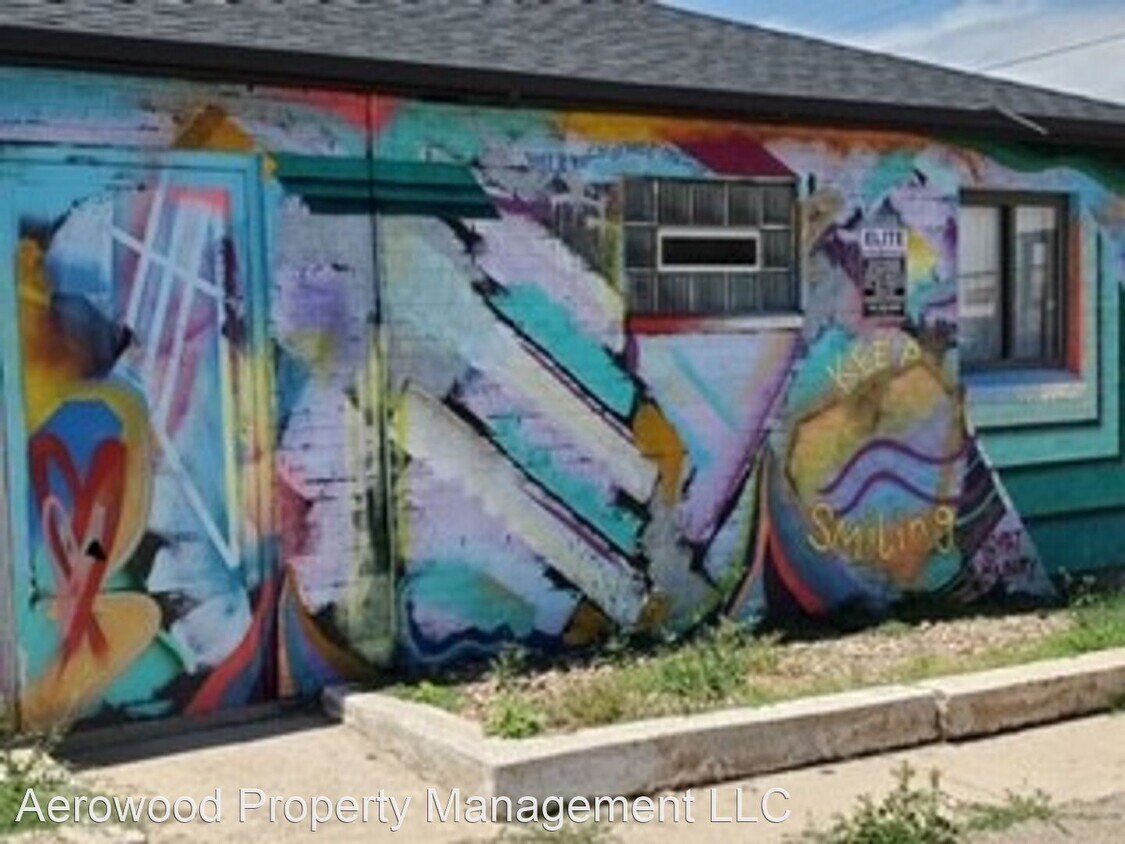 Foto principal - 1457 Kenton St