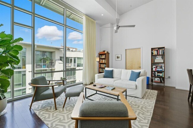 Foto del edificio - 1600 Barton Springs Rd