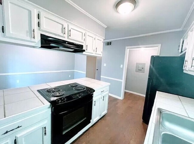 Foto del edificio - 12748 Brogdon Ln