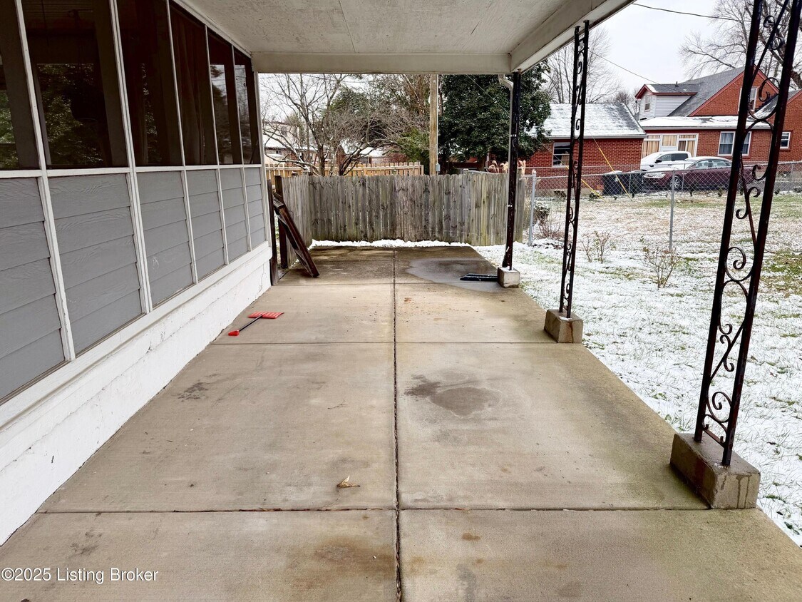 Foto del edificio - 3302 Goldsmith Ln