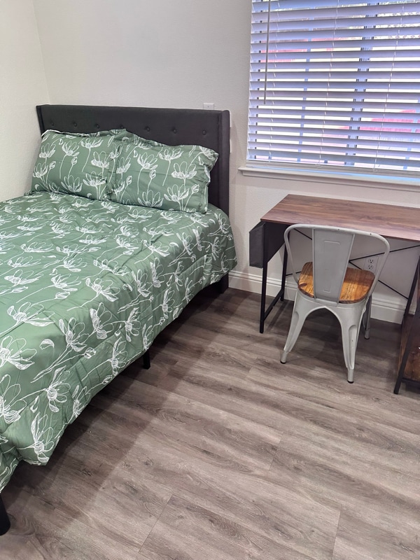 Building Photo - 33620 8th St