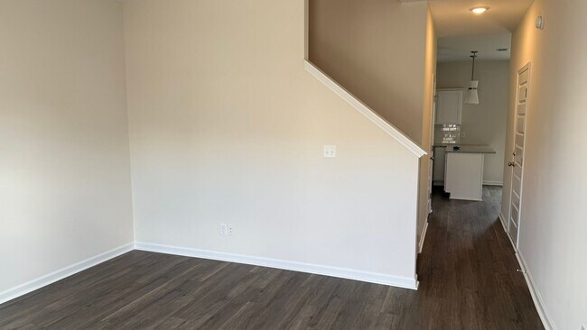 Building Photo - 71 Juniper Dr