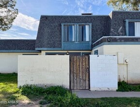 Building Photo - 8135 N 32nd Dr