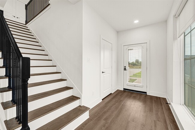 Building Photo - 659 Rd 5846