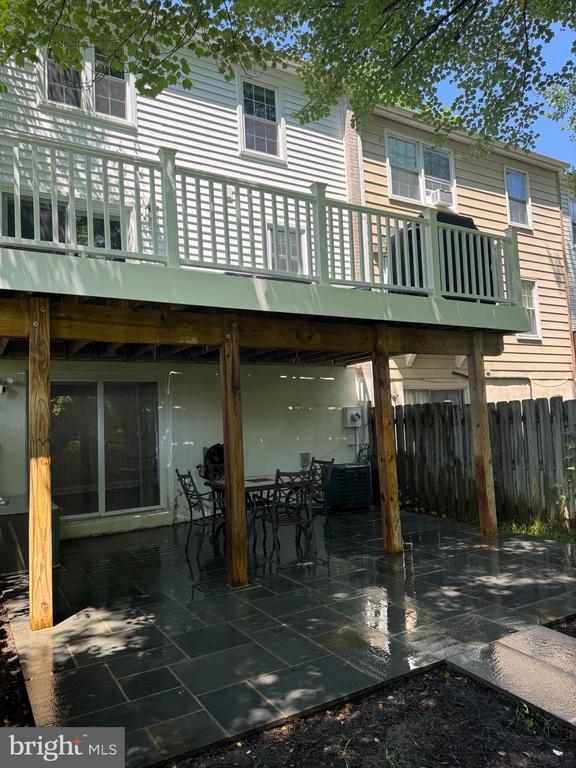 Foto del edificio - 5430 Lighthouse Ln