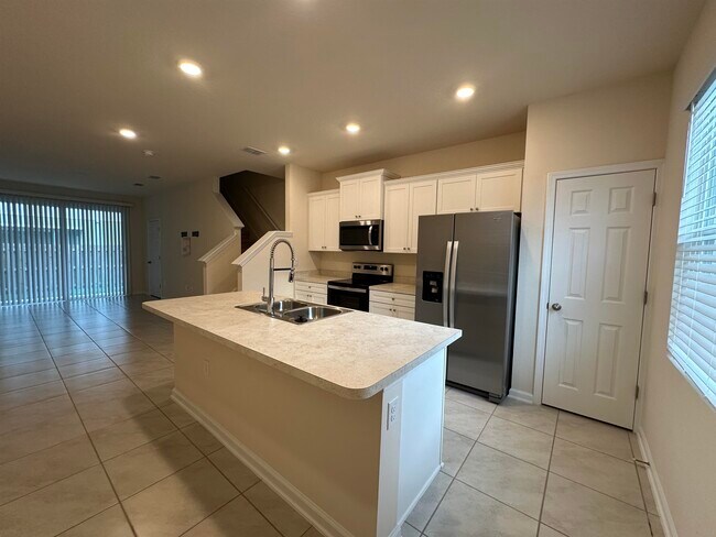 Building Photo - 191 Whispering Brk Dr