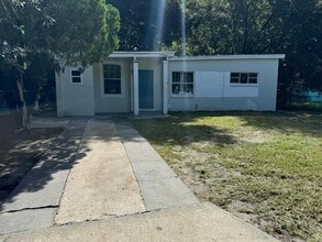 525 Sunset Dr