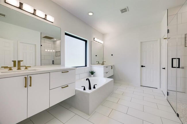 Foto del edificio - 4427 Garden Ridge Ct