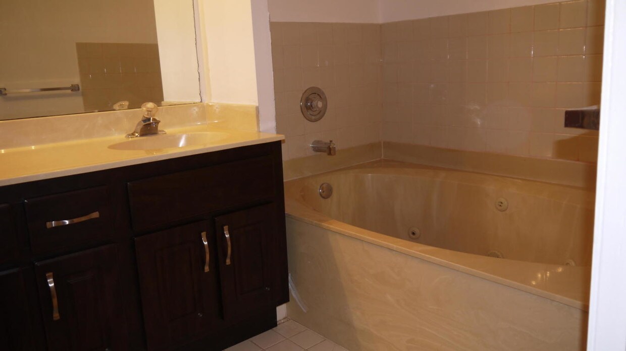 Foto del edificio - 8294  Boca Rio Drive  Boca Raton FL 33433