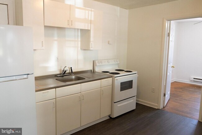 Foto del edificio - 292 N Washington St