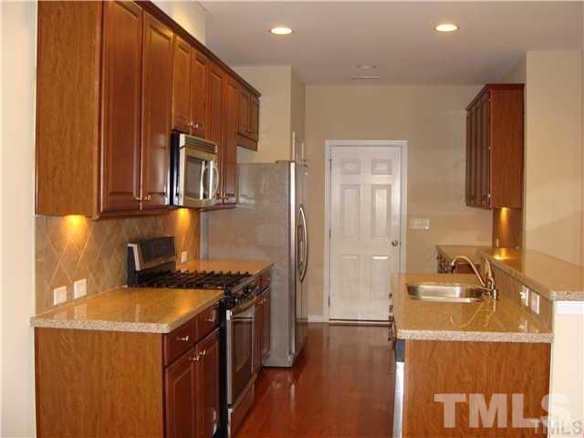 Building Photo - 269 Murray Glen Dr