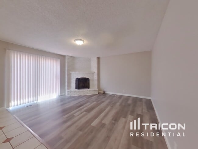 Foto del edificio - 809 Putnam St
