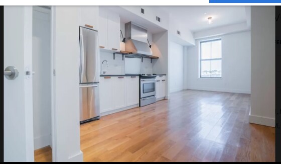 Foto principal - 5527 Myrtle Ave