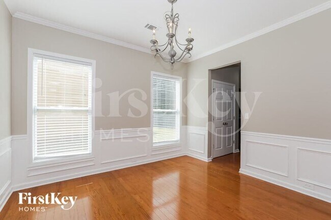 Foto del edificio - 1530 Hedington Cir SE