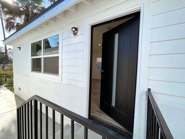 Building Photo - 545 Patterson Ave