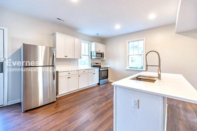 Foto del edificio - 115 Pine St