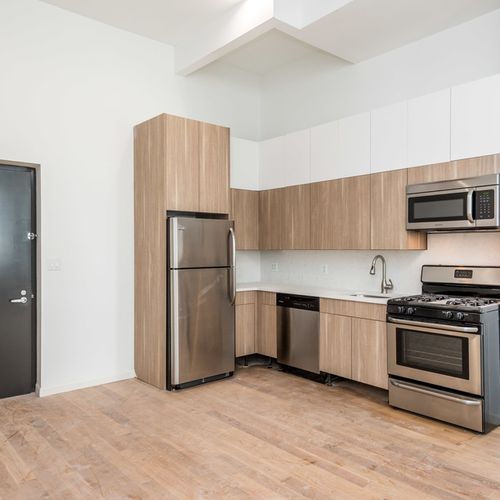 Building Photo - 618 Bushwick Ave