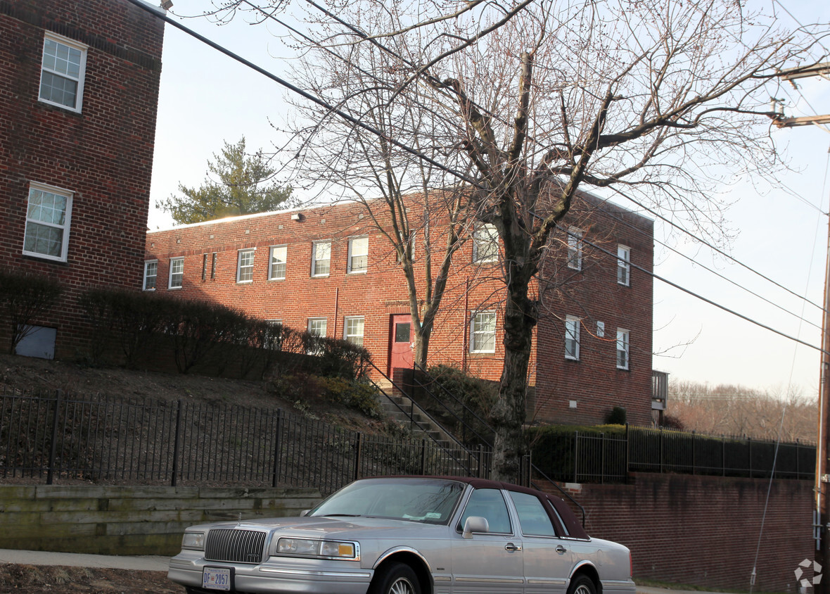 Foto del edificio - Garfield Hill Apartments