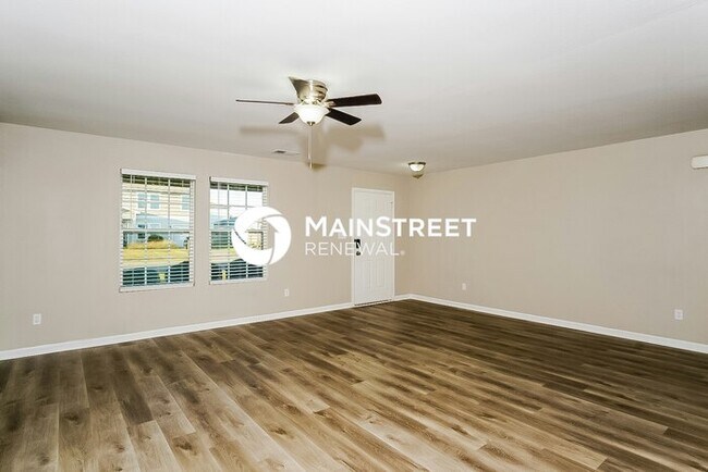 Foto del edificio - 3 Bedroom Pet-Friendly Home in ATHENS, AL with Main Street Renewal