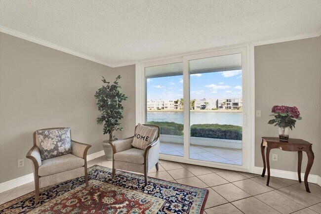 Foto del edificio - 7625 Sun Island Dr S