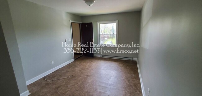 Foto del edificio - 2334 N Cherry St