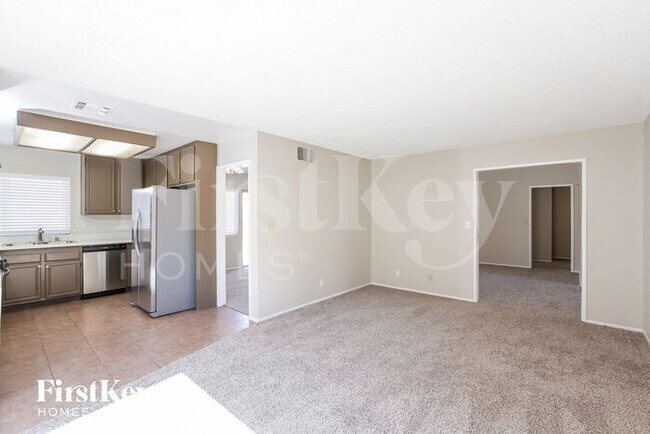 Building Photo - 6562 Appletree Circle