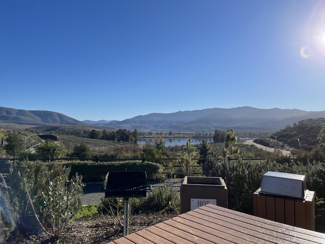 2880 Athens Rd, Chula Vista, CA 91915 Townhome Rentals in Chula Vista