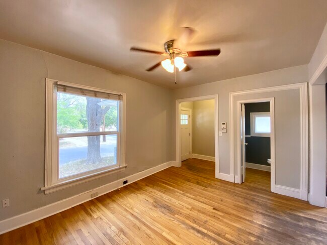 Foto del edificio - 1830 E 27th Ave