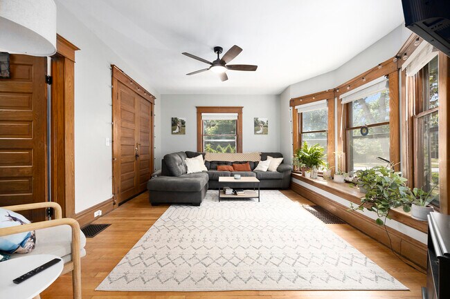 Foto del edificio - 3271 Coit Ave NE