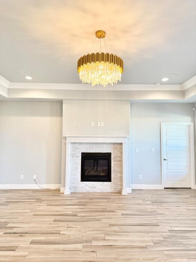 Building Photo - 3907 Yorkshire Dr