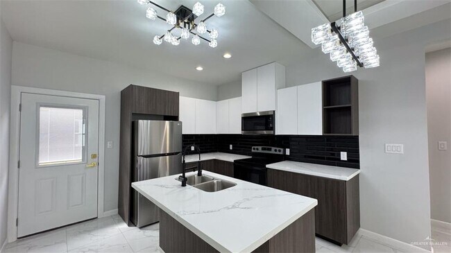 Foto del edificio - 5712 Northwestern Ave