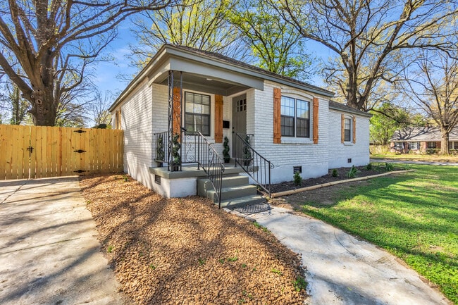 Photo - 4895 Helene Rd House