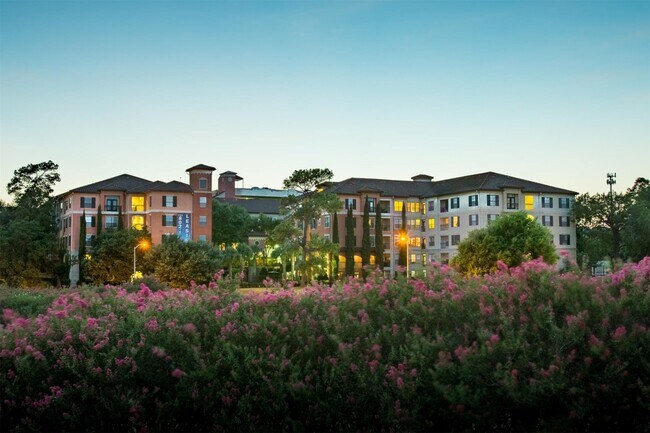 Foto del edificio - 320 Jackson Hill St