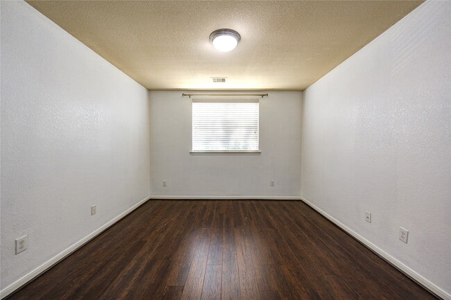 Building Photo - 1130 Glenwood Canyon Ln