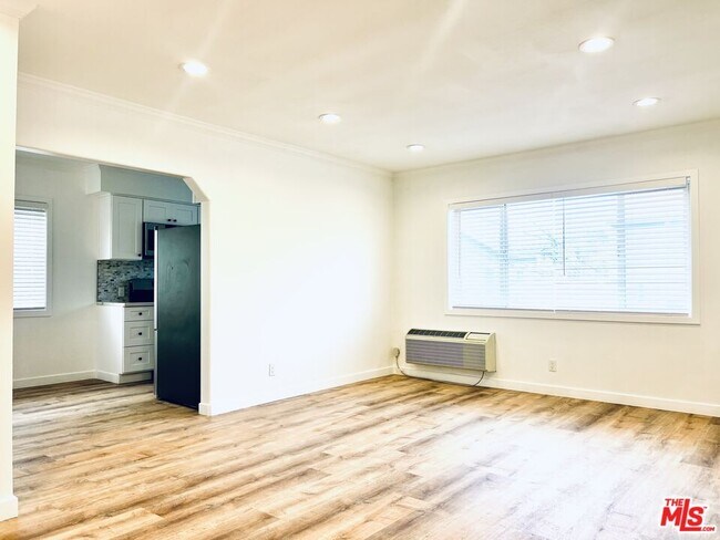 Foto del edificio - 600 E Chevy Chase Dr