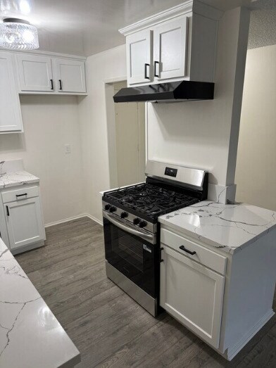 Foto del edificio - 927 W 19th St