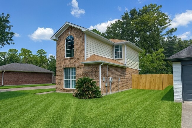 Foto del edificio - 2911 Hummingbird Ln