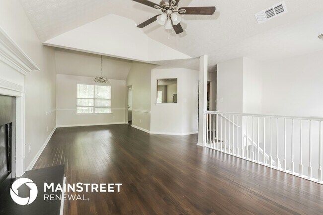 Foto del edificio - 136 Stoney Brook Way