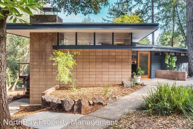 Building Photo - 3 br, 2 bath House - 820 Los Olivos Rd