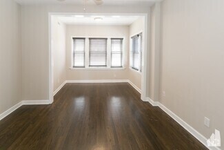Building Photo - 1604 W Berwyn Ave