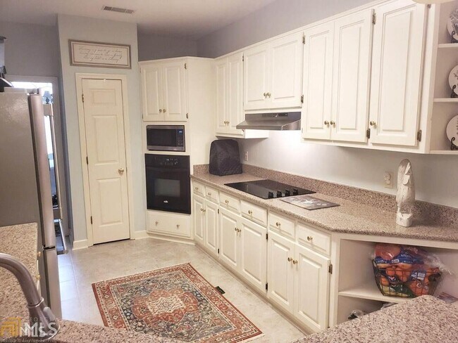 Foto del edificio - 1030 Hunters Pointe Dr