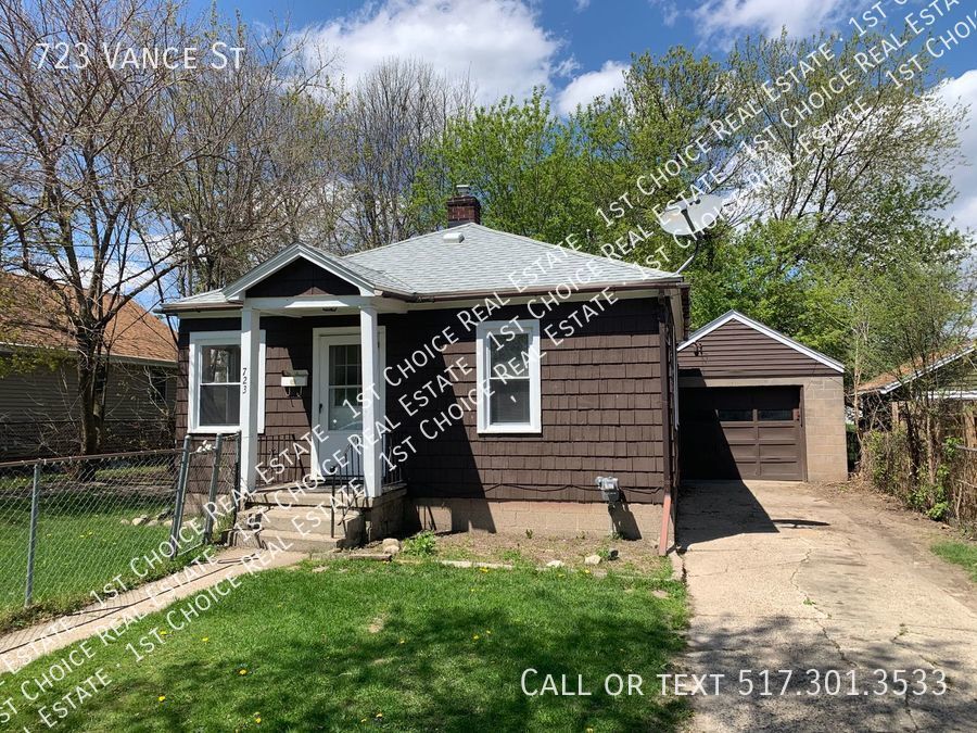 Primary Photo - 2-BDR 1-BTH House w/ Garage & Basement - C...