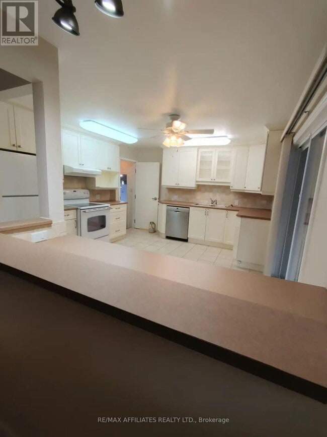 Photo du bâtiment - 4918 Leitrim Rd